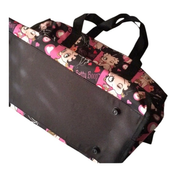 Betty Boop black & pink betty all over logo travel weekender nylon canvas bag - Picture 7 of 12
